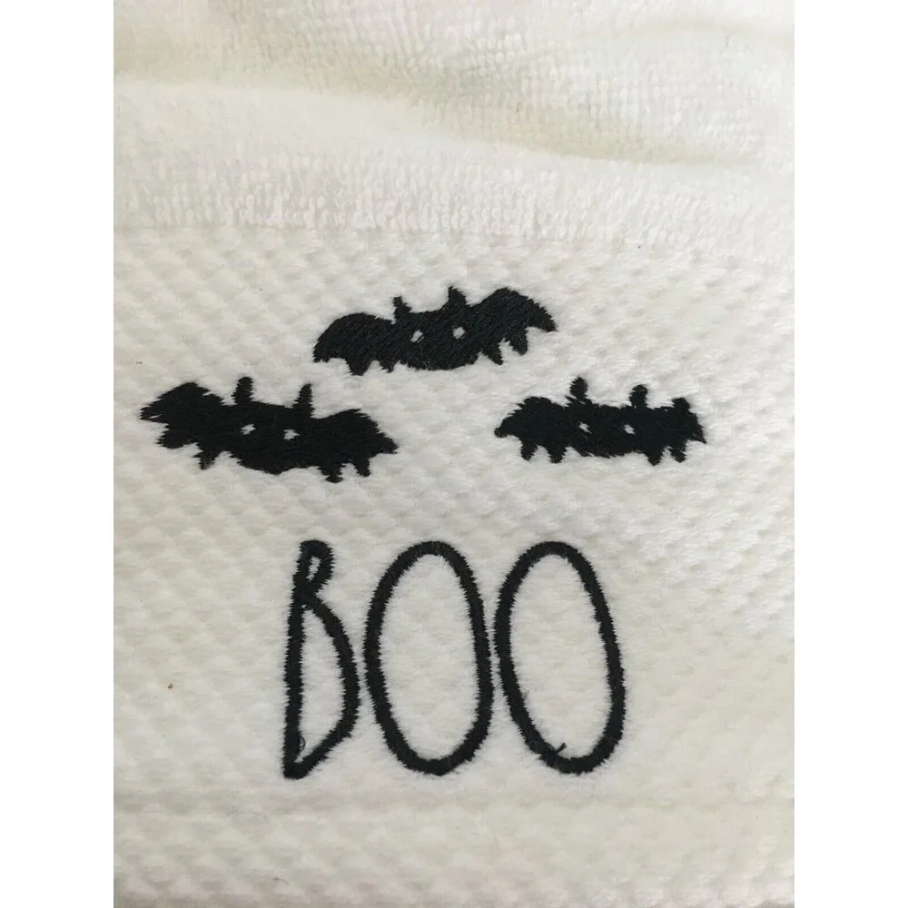 Rae Dunn Halloween Hand Towels Boo Bats Set of 2 16 x 30 in White with Black New